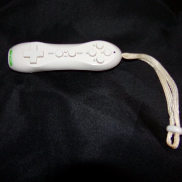 Zone 40 Wireless Gaming System Remote Control Number 1 - Picture 5 of 6